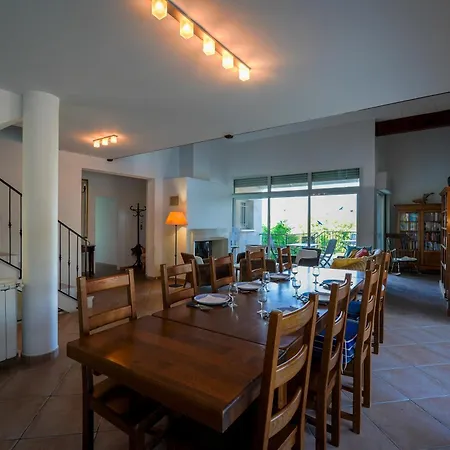Villa Maison 11 Personnes Avec Piscine 14 M Et Grand Terrain La Boissière