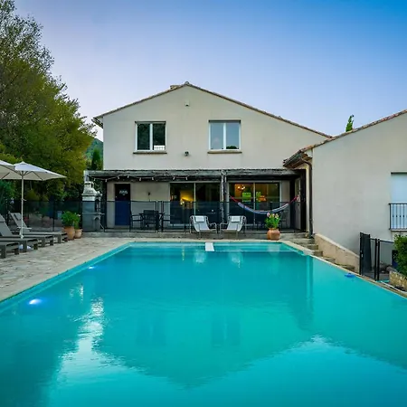 Maison 11 Personnes Avec Piscine 14 M Et Grand Terrain Villa La Boissière