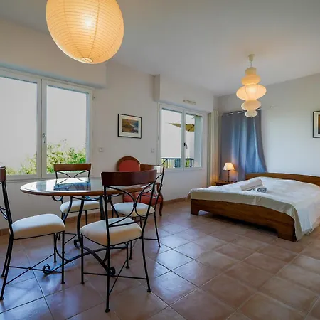 Maison 11 Personnes Avec Piscine 14 M Et Grand Terrain Vila